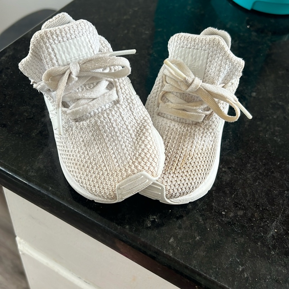 8k boys adidas’s white shoes